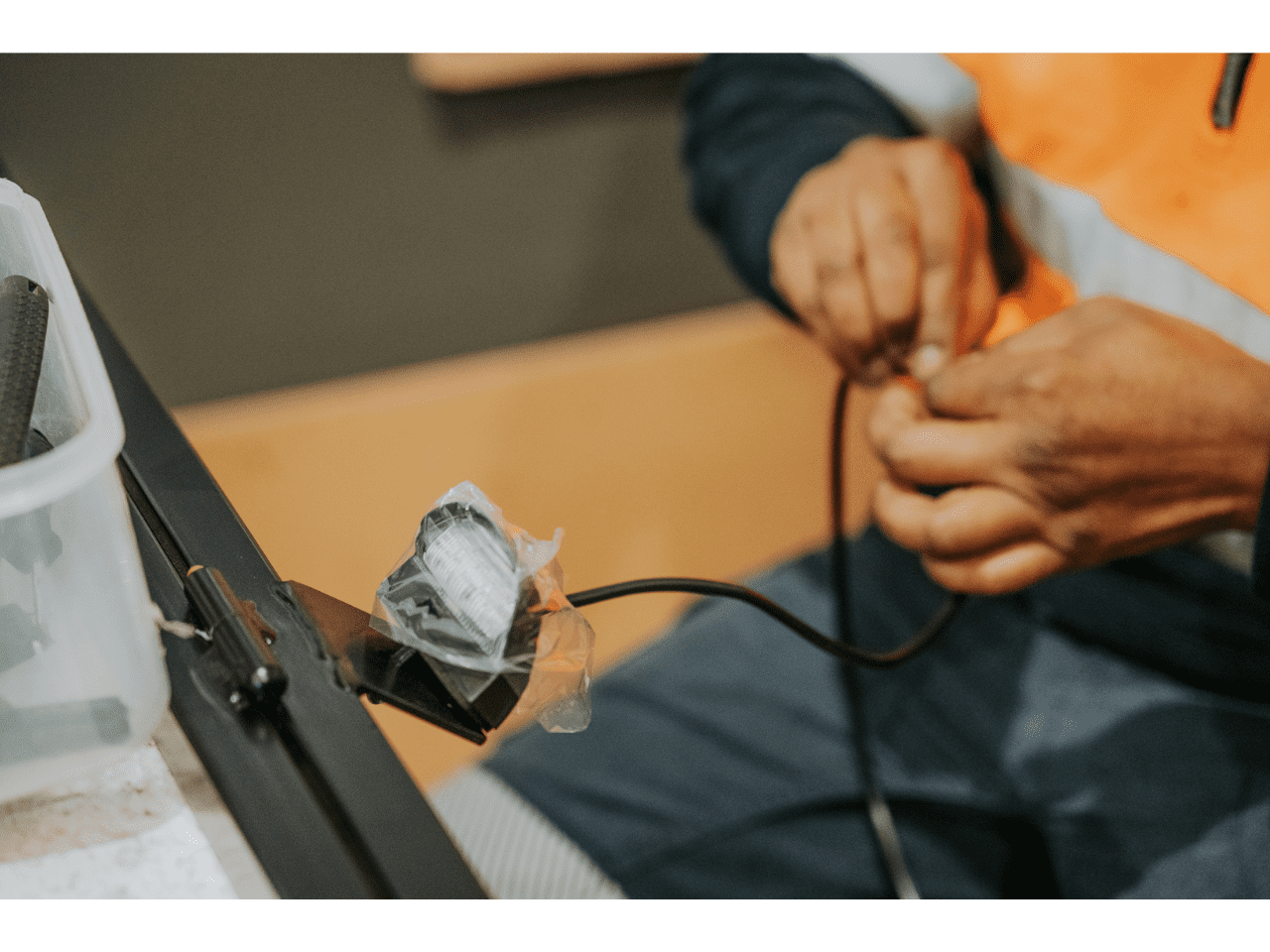 Escort Vehicle Pilot Sign Kit, Oversize Load Ahead, With Upgraded LED Lights & Frame - Image 3