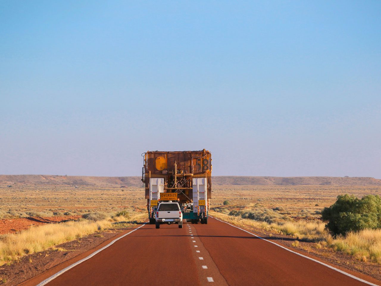 Escort Vehicle Pilot Sign Kit, Oversize Load Ahead, With Upgraded LED Lights & Frame - Image 6