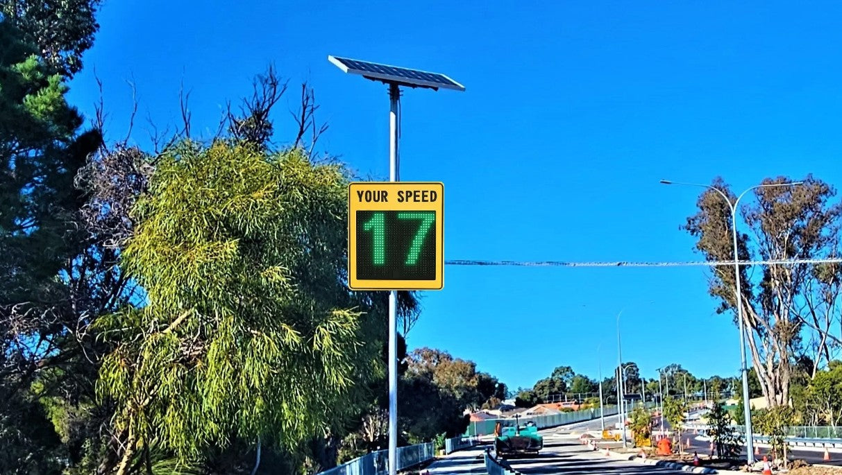 RoadSmart Plus, Solar Powered Speed Rader Sign, 710 x 710mm - Image 5